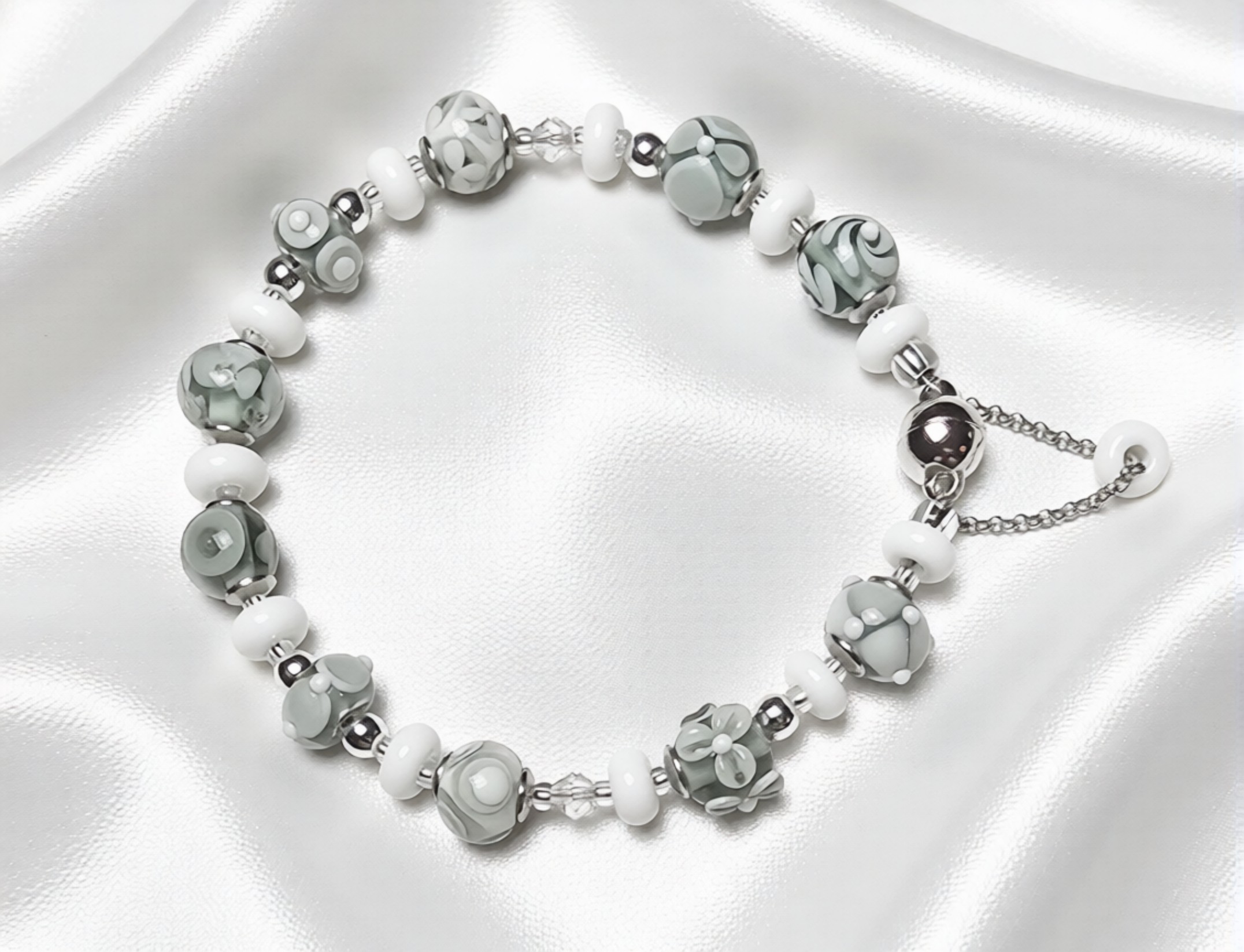 Armband Sinfonie in Weiß