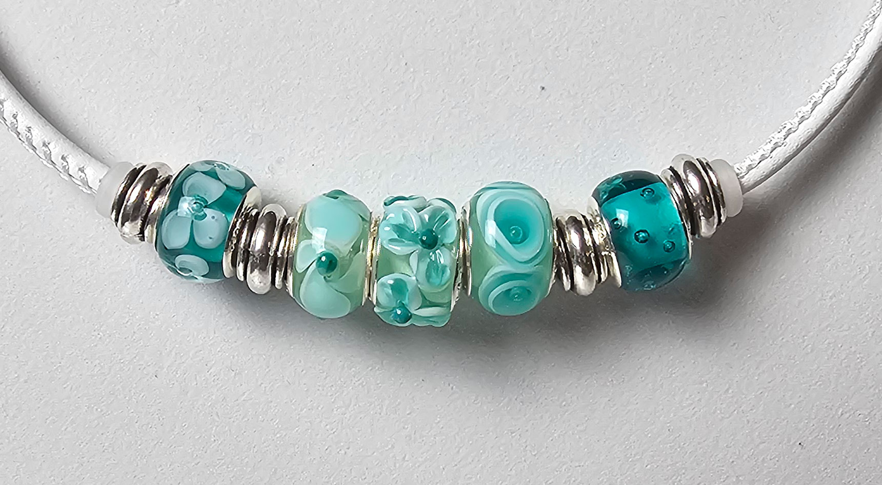 Nappaledercollier meergrün