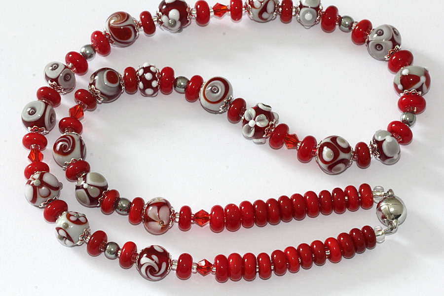 Collier Vielfalt in bordeaux